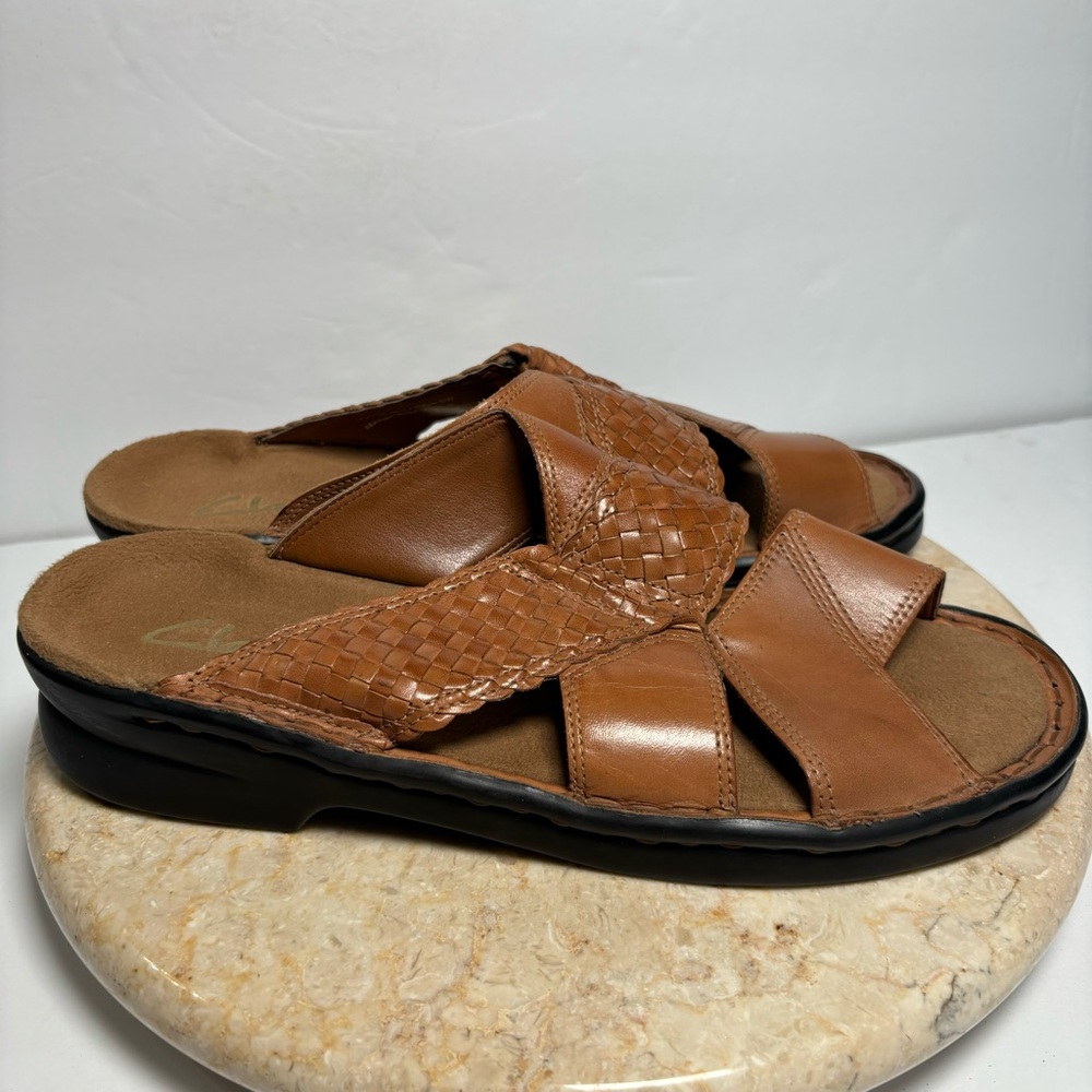 Clarks Y2K Light Brown Leather Sandals‎ Slip-On Comfort Open Toe Slides Woven 9